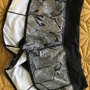 lululemon run times short size 6